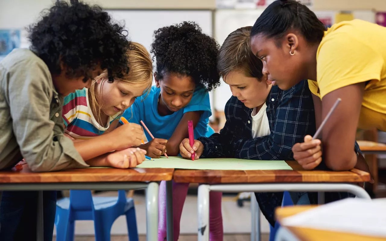 MISSÕES NAS ESCOLAS